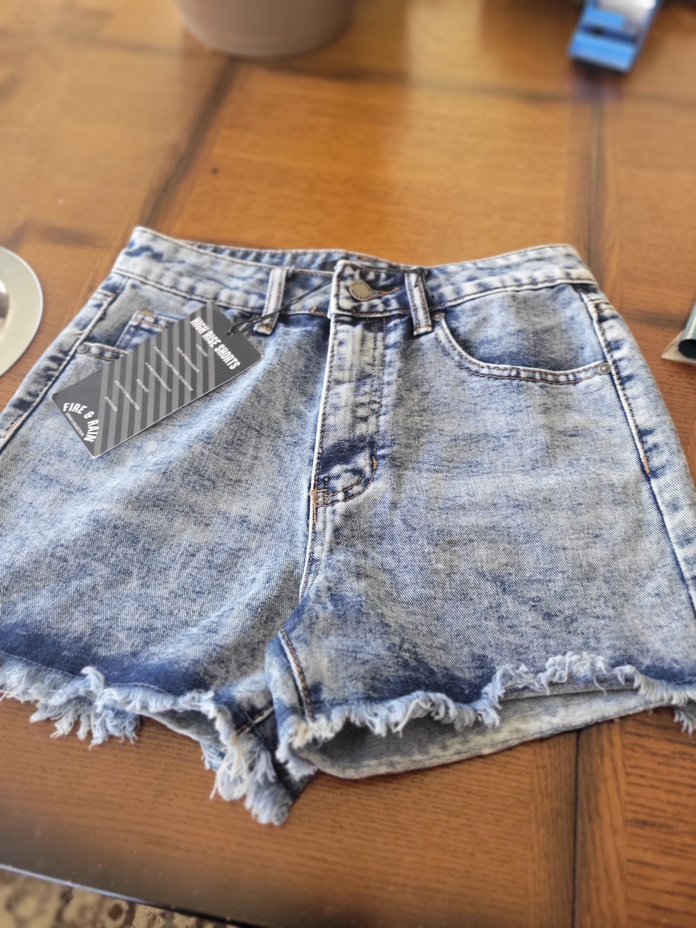 Fire & Rain Light Wash Denim Women's Frayed Hem Shorts